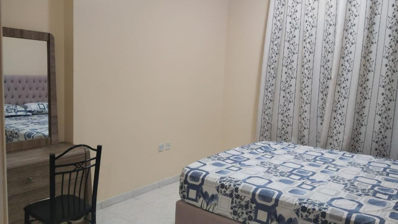 Holiday Home 2 Bedrooms Apartment For Family Only Sharjah Eksteriør bilde